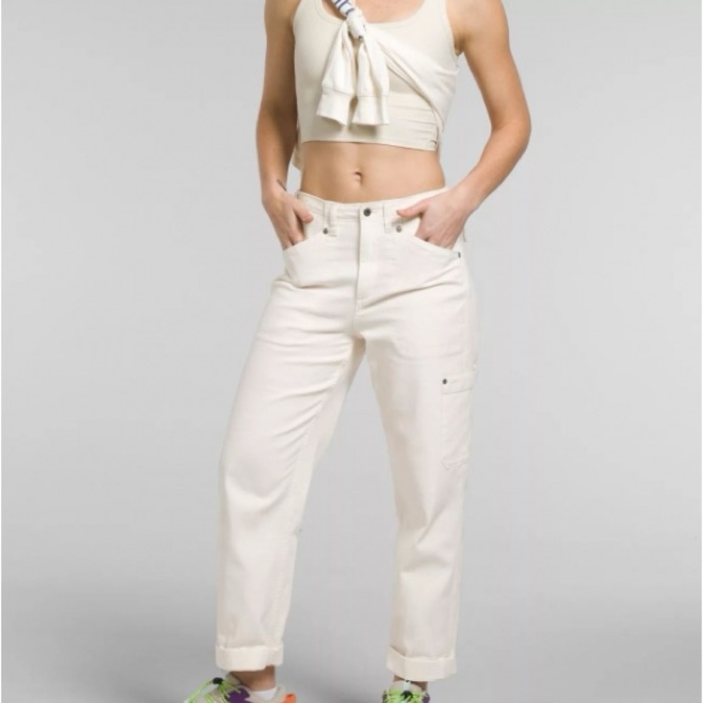 The North Face Field Pant size 6